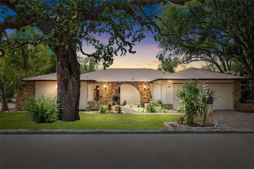 7415 Lake Forest Cir, PORT RICHEY, FL, 34668-5831 | Card Image