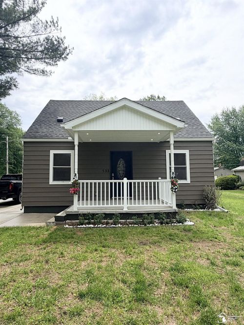 533 Center St, Carleton, MI, 48117-9399 | Card Image