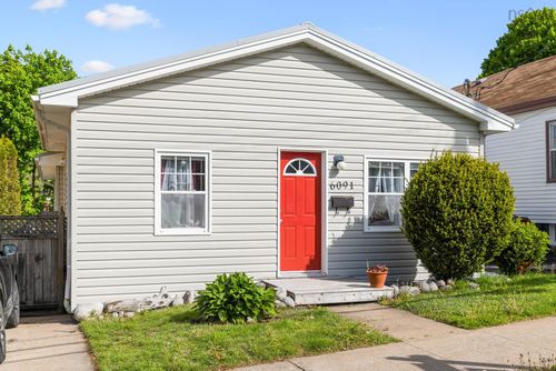 6091 Leeds St, Halifax, NS, B3K2T6 | Card Image