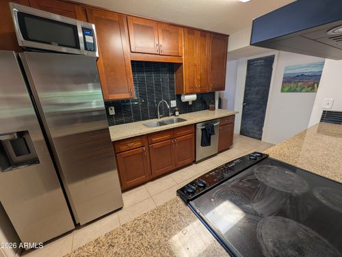 1039 E Larkspur Ln, Tempe, AZ, 85288-1620 | Card Image