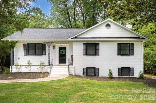 6614 Old Providence Rd, Charlotte, NC, 28226-7734 | Card Image