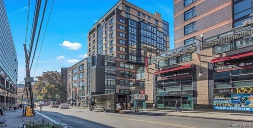 8e-39-16 Prince St, Flushing, NY, 11354-5363 | Card Image