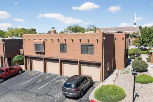 apt-24b-5801 Lowell St Ne, Albuquerque, NM, 87111-5958 | Card Image