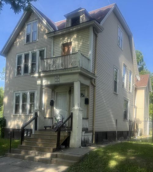 2618-2616 N 9th Street, Milwaukee, WI, 53206 | Card Image