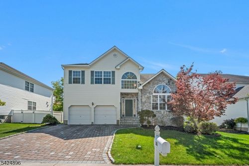 30 Purcell Rd, Bridgewater, NJ, 08807-5628 | Card Image