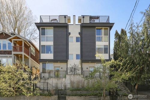 71 W Dravus St, Seattle, WA, 98119-1910 | Card Image