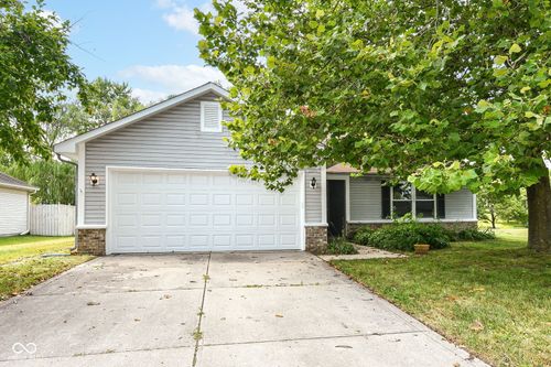 1138 Winding Hart Dr, Indianapolis, IN, 46229-9615 | Card Image