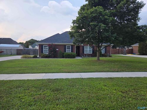 547 Wilson Mann Rd, Owens Cross Roads, AL, 35763-8501 | Card Image