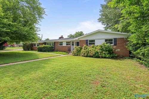 7803 Logan Dr Sw, Huntsville, AL, 35802-2946 | Card Image