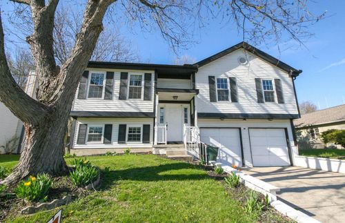 1080 Arapaho Ave, Worthington, OH, 43085-4762 | Card Image