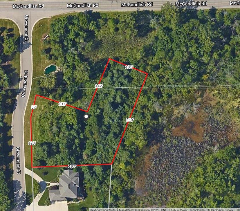Grovemont Ct, Grand Blanc, MI 48439