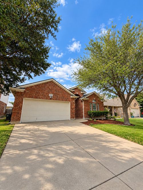 6344 Ferncreek Ln, Fort Worth, TX, 76179-4701 | Card Image
