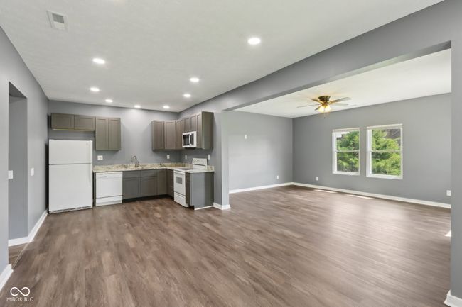 3098 Central, House other with 4 bedrooms, 2 bathrooms and null parking in Arlington IN | Image 12