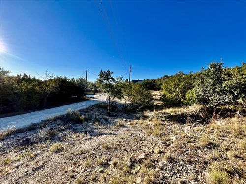 17610 Village Dr, Dripping Springs, TX, 78620-3226 | Card Image