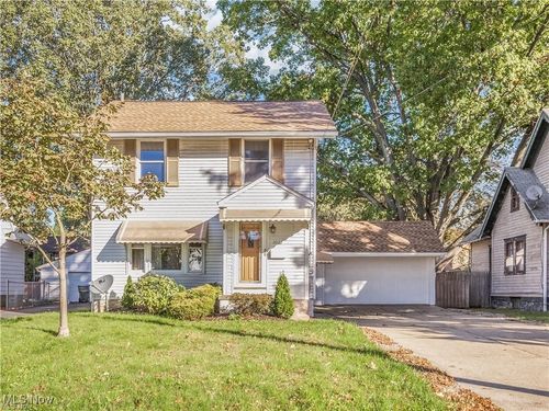 1023 Sackett Ave, Cuyahoga Falls, OH, 44221-4556 | Card Image