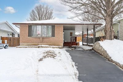 326 Grangewood Dr, House other with 2 bedrooms, 2 bathrooms and 3 parking in Waterloo ON | Image 2