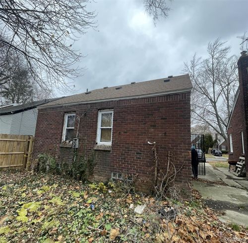 10830 Mckinney St, Detroit, MI, 48224-1834 | Card Image