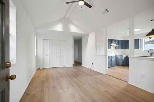 2119 Humanity St, New Orleans, LA, 70122-3746 | Card Image