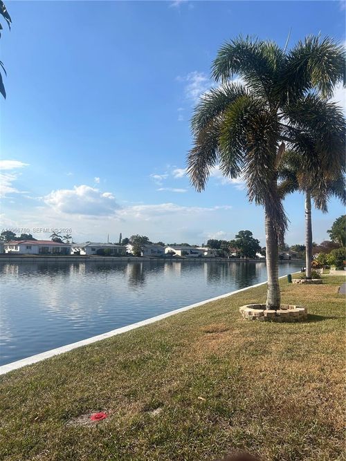 5715 Nw 85th Ave, Tamarac, FL, 33321-4501 | Card Image