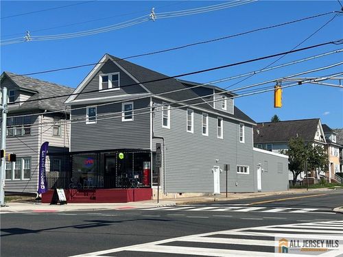 2b-588 Livingston Ave, North Brunswick, NJ, 08902-2401 | Card Image