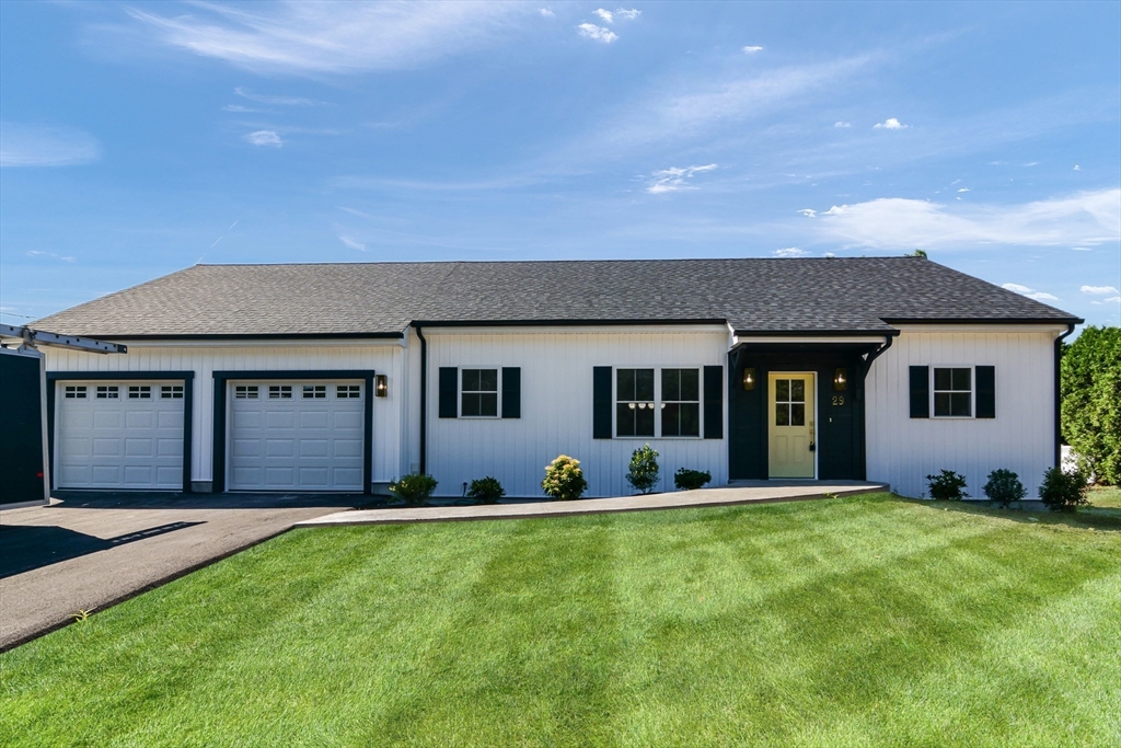 Wing Rd, Whitinsville, MA 01588