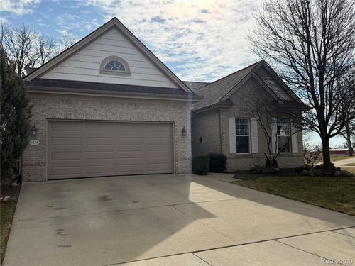 9328 Olde Hickory Ln, Newport, MI, 48166-8200 | Card Image