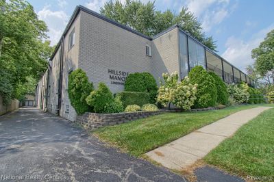 23 - 3421 Hillside Drive, Condo with 1 bedrooms, 1 bathrooms and null parking in Royal Oak MI | Image 1