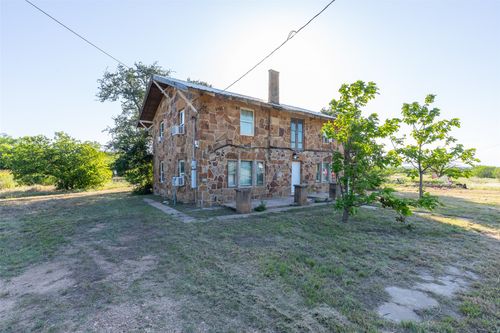 640 Ground St, Moran, TX, 76464-2702 | Card Image