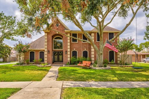 2402 Sarasota Dr, Friendswood, TX, 77546-6014 | Card Image