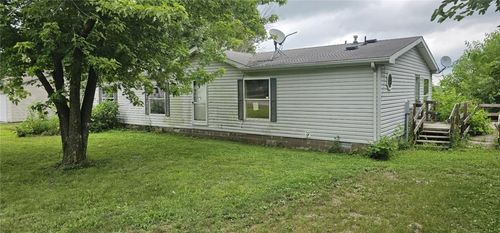 109 N Center St, Kansas, IL, 61933-6607 | Card Image