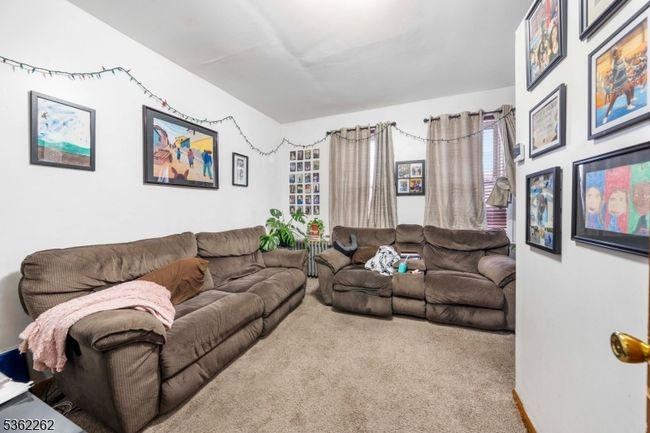639 N 8 Th St, Home with 6 bedrooms, 3 bathrooms and null parking in Newark NJ | Image 21