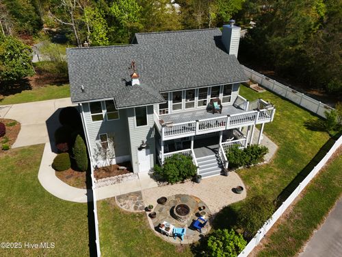 806 Lord Granville Dr, Morehead City, NC, 28557-8909 | Card Image