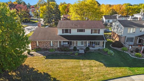 16136 Amore St, Clinton Township, MI, 48038-2511 | Card Image