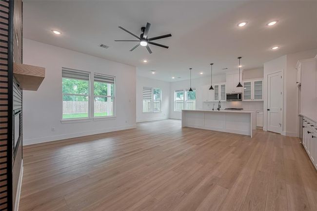 2532 Wall St, House other with 3 bedrooms, 3 bathrooms and 2 parking in Houston TX | Image 7