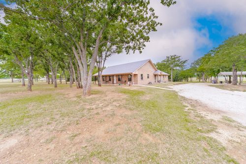 383 Briar Creek Ln, Bowie, TX, 76230-8671 | Card Image