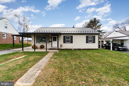 384 W Main St, FAYETTEVILLE, PA, 17222-1444 | Card Image