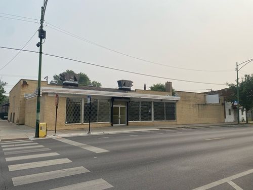 5101 W Division St, CHICAGO, IL, 60651-1437 | Card Image