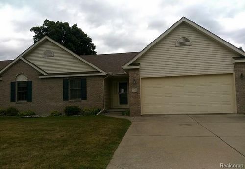 69-3149 Rotterdam Dr, Clio, MI, 48420-2318 | Card Image