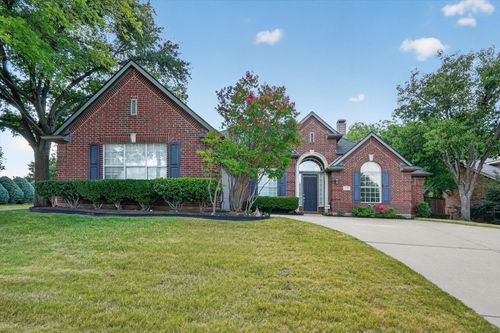 4730 Hampshire Dr, Flower Mound, TX, 75028-3055 | Card Image