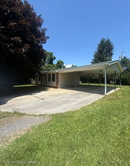 65 Breezy Ridge Rd, Woodlawn, VA, 24381-1227 | Card Image