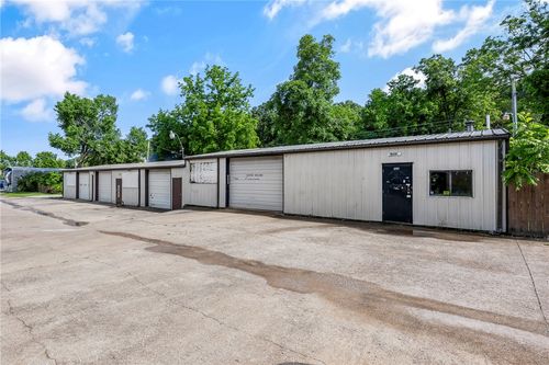 15415 E Highway 12, Rogers, AR, 72756-3071 | Card Image