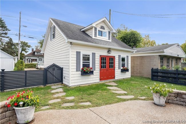 2014 E Oak St, Home with 3 bedrooms, 2 bathrooms and null parking in New Albany IN | Image 11