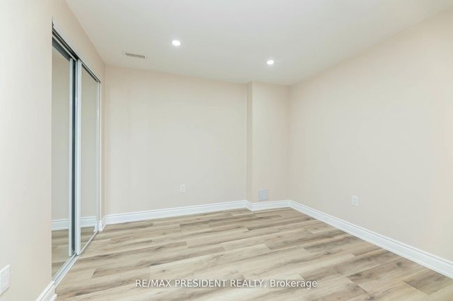 8 Troyer St, House other with 3 bedrooms, 1 bathrooms and 1 parking in Brampton ON | Image 13