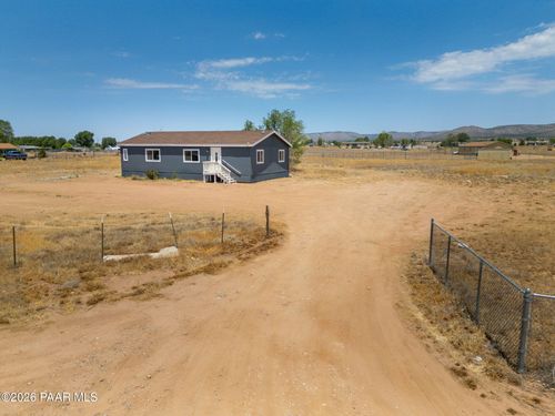 1050 W Lingor Ln, Paulden, AZ, 86334-2725 | Card Image