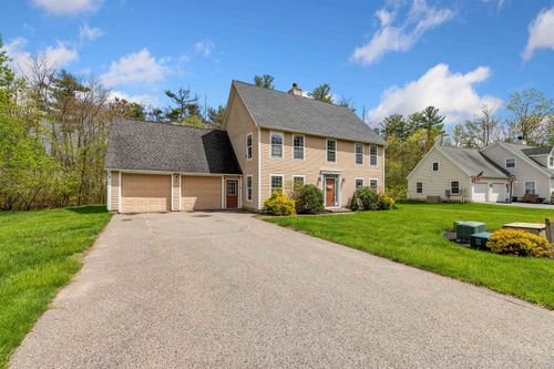 5 Blue Heron Dr, Dover, NH, 03820-9126 | Card Image