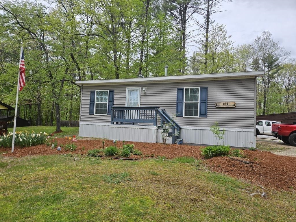 Canterbury Rd, Chichester, NH 03258