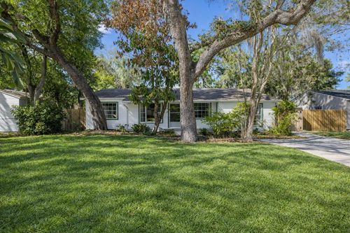 815 W Lowry Ln, Tampa, FL, 33604-4711 | Card Image