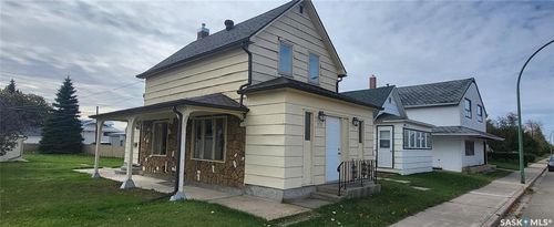 315 3rd Ave W, Melville, SK, S0A2P0 | Card Image