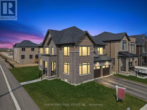 3 Blain Dr, Binbrook, ON, L0R1C0 | Card Image