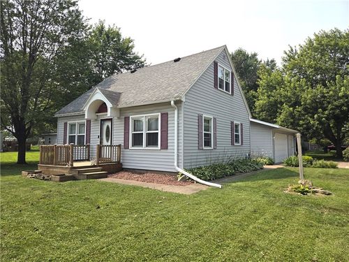 211 Main St, COLFAX, WI, 54730-9104 | Card Image